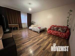 1-к квартира, посуточно, 35м2, 1/1 этаж
