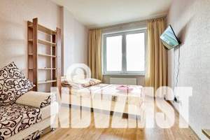 2-к квартира, посуточно, 44м2, 21/25 этаж