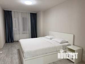 1-к квартира, посуточно, 38м2, 2/15 этаж