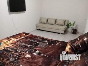 1-к квартира, посуточно, 36м2, 3/25 этаж