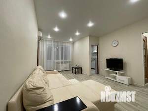 2-к квартира, посуточно, 50м2, 1/1 этаж