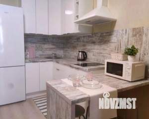 1-к квартира, посуточно, 53м2, 1/1 этаж