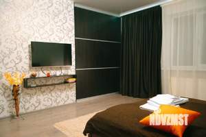 1-к квартира, посуточно, 61м2, 7/25 этаж