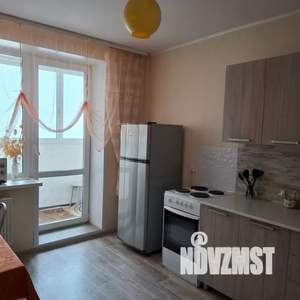 1-к квартира, посуточно, 35м2, 9/17 этаж