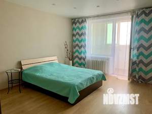 1-к квартира, посуточно, 42м2, 18/18 этаж