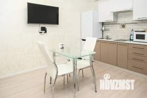 1-к квартира, посуточно, 34м2, 7/10 этаж