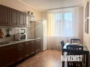 1-к квартира, посуточно, 42м2, 7/25 этаж