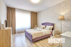 1-к квартира, посуточно, 42м2, 20/25 этаж