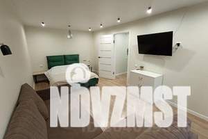 1-к квартира, посуточно, 33м2, 1/9 этаж