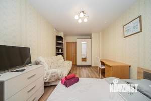 1-к квартира, посуточно, 42м2, 1/1 этаж