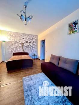 1-к квартира, посуточно, 42м2, 3/20 этаж