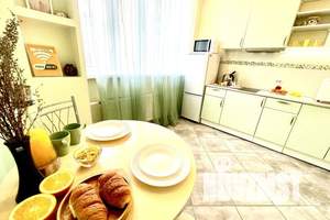 1-к квартира, посуточно, 40м2, 2/16 этаж