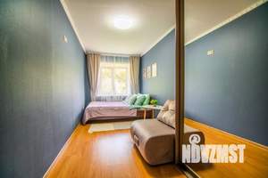 3-к квартира, посуточно, 60м2, 1/1 этаж