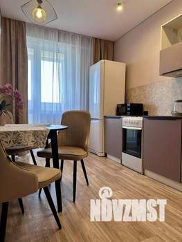 1-к квартира, посуточно, 42м2, 1/1 этаж