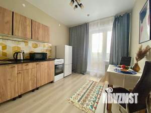 1-к квартира, посуточно, 35м2, 9/17 этаж