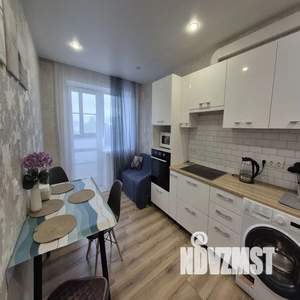 1-к квартира, посуточно, 40м2, 3/25 этаж