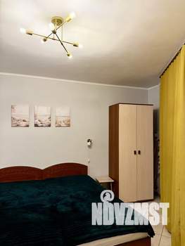 Студия квартира, посуточно, 32м2, 1/20 этаж