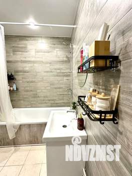 Студия квартира, посуточно, 35м2, 5/25 этаж