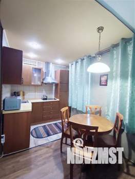 Студия квартира, посуточно, 30м2, 2/5 этаж