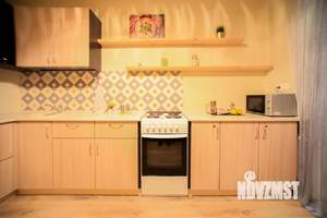 1-к квартира, посуточно, 38м2, 1/1 этаж