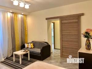 1-к квартира, посуточно, 40м2, 1/1 этаж