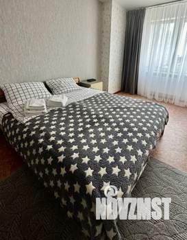 1-к квартира, посуточно, 35м2, 7/25 этаж