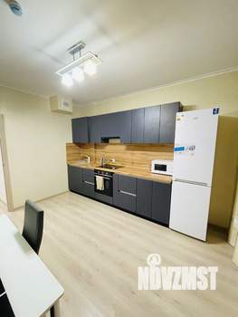 1-к квартира, посуточно, 44м2, 1/25 этаж