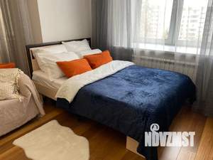 Студия квартира, посуточно, 42м2, 3/18 этаж