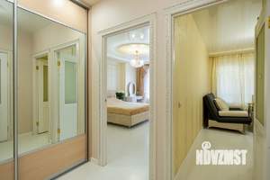 1-к квартира, посуточно, 61м2, 7/25 этаж