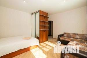 1-к квартира, посуточно, 42м2, 1/9 этаж