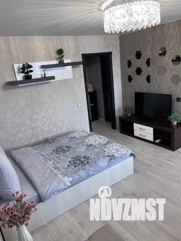 1-к квартира, посуточно, 40м2, 15/16 этаж