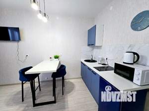 Студия квартира, посуточно, 37м2, 2/17 этаж