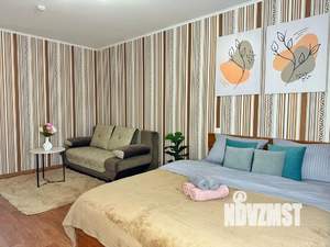 1-к квартира, посуточно, 38м2, 1/10 этаж