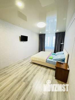 1-к квартира, посуточно, 53м2, 10/25 этаж