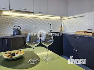 1-к квартира, на длительный срок, 57м2, 5/10 этаж