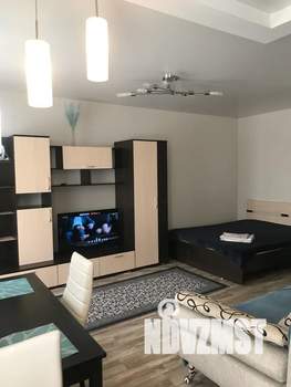 Студия квартира, посуточно, 34м2, 3/5 этаж