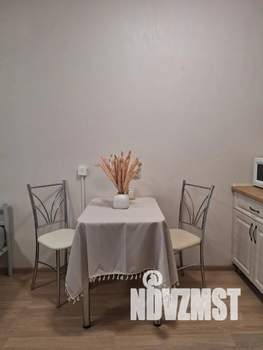 Студия квартира, посуточно, 33м2, 2/15 этаж