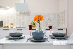 2-к квартира, посуточно, 47м2, 1/1 этаж