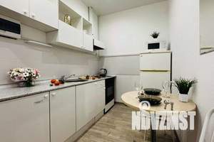 2-к квартира, посуточно, 34м2, 8/16 этаж