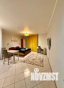 Студия квартира, посуточно, 32м2, 1/20 этаж