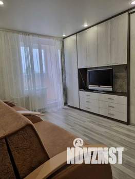 1-к квартира, посуточно, 42м2, 3/25 этаж