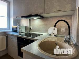 Студия квартира, посуточно, 30м2, 1/10 этаж