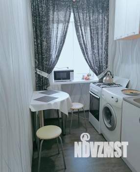 1-к квартира, посуточно, 30м2, 3/5 этаж