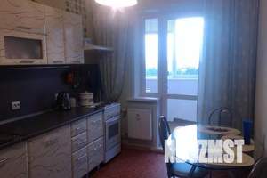 1-к квартира, посуточно, 43м2, 9/16 этаж