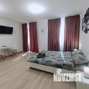 Студия квартира, посуточно, 30м2, 7/18 этаж