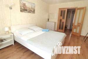 1-к квартира, посуточно, 43м2, 6/9 этаж