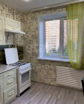 1-к квартира, на длительный срок, 36м2, 4/10 этаж