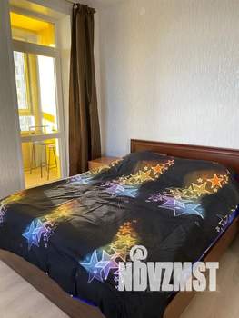 Студия квартира, посуточно, 35м2, 12/23 этаж