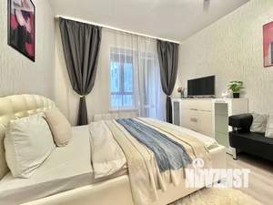 1-к квартира, посуточно, 35м2, 19/25 этаж