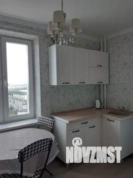 1-к квартира, посуточно, 40м2, 18/25 этаж